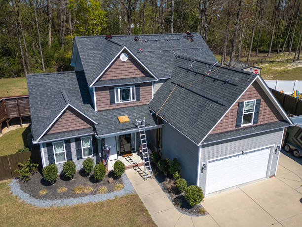Best Roof Insulation Installation  in Manistee, MI